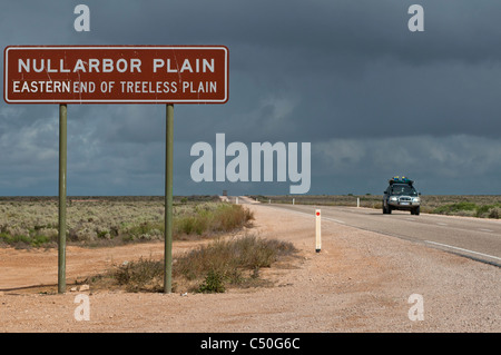 Sign near Penong at the eastern end of the Nullarbor Plain in South Australia Stock Photo