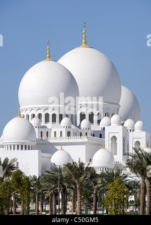 Exterior view, Sheikh Zayed Grand Mosque, the third biggest mosque in the world, Al Maqtaa, Abu Dhabi, United Arab Emirates Stock Photo