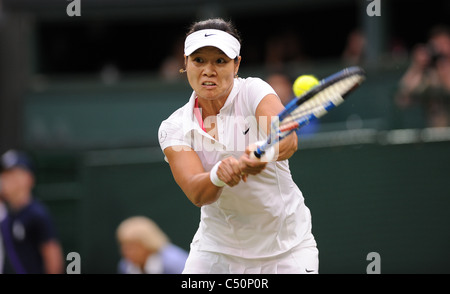 NA LI CHINA CHINA WIMBLEDON LAWN TENNIS CLUB WIMBLEDON ENGLAND 23 June 2011 Stock Photo