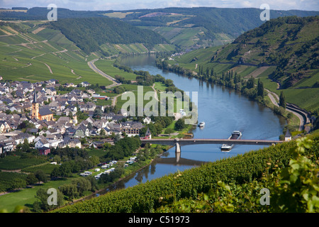 The wine village Trittenheim at Moselle river, Rhineland-Palatinate, Germany Stock Photo