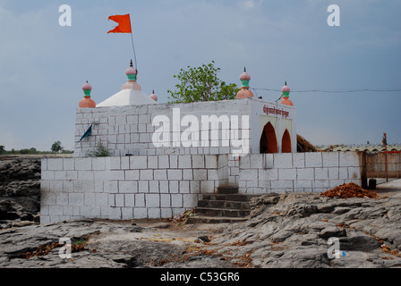malganga temple in river side Stock Photo - Alamy