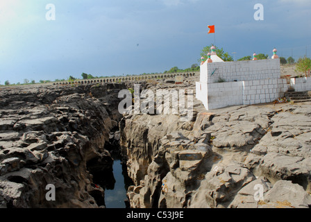 malganga temple in river side Stock Photo - Alamy
