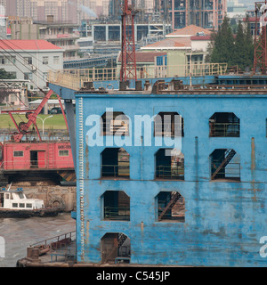 Container ship at a commercial dock, Yangtze River, Shanghai, China Stock Photo