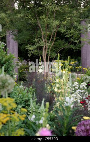 RHS Chelsea Flower Show 2011 Daily Telegraph Garden Designer Cleve West Stock Photo