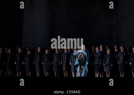 Macbeth taking bow at curtain call of performance of Verdi's Macbeth at the Deutsche Oper, Berlin, Germany Stock Photo