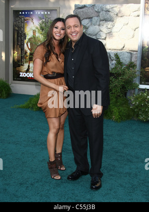 STEFFIANA DE LA CRUZ KEVIN JAMES ZOOKEEPER. PREMIERE LOS ANGELES CALIFORNIA USA 06 July 2011 Stock Photo