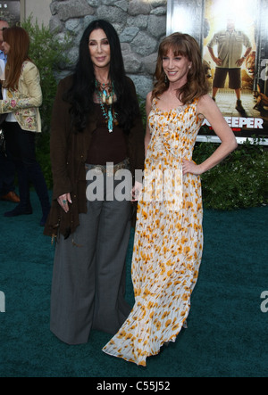 CHER KATHY GRIFFIN ZOOKEEPER. PREMIERE LOS ANGELES CALIFORNIA USA 06 July 2011 Stock Photo