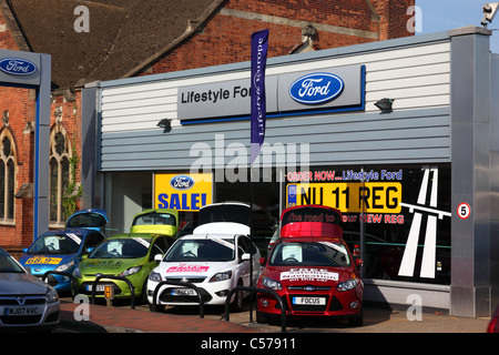 New registration cars for sale on Ford showroom forecourt, Mount Ephraim, Tunbridge Wells, Kent, England Stock Photo