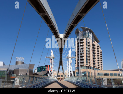 Lowry Bridge, Salford quays, Greater Manchester, England Stock Photo