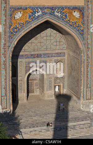 Portico of Sher Dor Madrassah on Registan Square, Samarkand, Uzbekistan Stock Photo