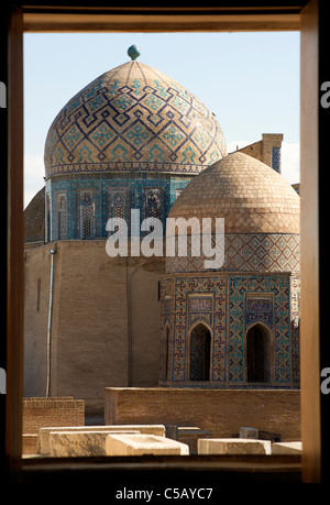 Framed through a wndow. Shahr i Zindah mausoleum, Samarkand, Uzbekistan Stock Photo