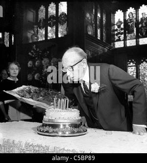 Sir Geoffrey Mander celebrating his 80th birthday with at Wightwick Manor in Wolverhampton 6/3/1962 Stock Photo