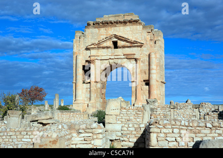 Trajan arch (116 AD), Maktar, Tunisia Stock Photo