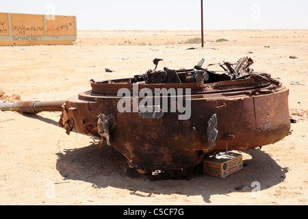 a blow up, destroyed T54 Libya tank in the desert Stock Photo