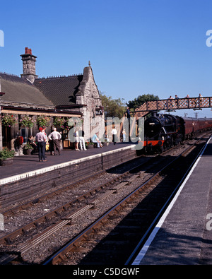 Locomotive along station platform, Severn Valley Railway, Bridgnorth, Shropshire, England, UK, Western Europe. Stock Photo