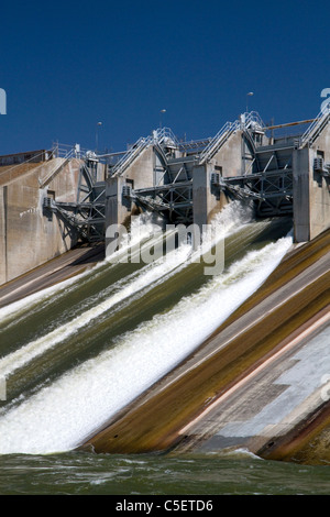 Spillway of the C.J. Strike Dam on the Snake River near Grand View, Idaho, USA. Stock Photo