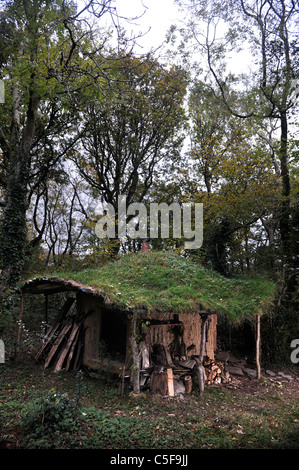 A turf roofed round house in the Tir Ysbrydol area of the Brithdir Mawr Community near Newport, Pembrokeshire Stock Photo