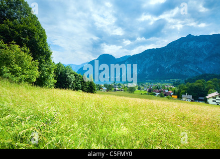 Beautiful summer Alpine lake Hallstatter See view (Austria) Stock Photo