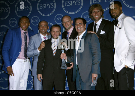 DALLAS MAVERICKS MARK CUBAN THE 2011 ESPY'S AWARDS PRESSROOM DOWNTOWN LOS ANGELES CALIFORNIA USA 13 July 2011 Stock Photo