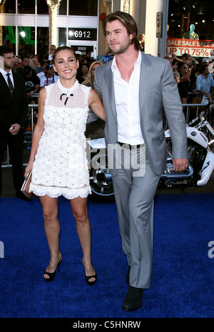 Elsa Pataky and Chris Hemsworth at the premiere of 'In The Heart Of The ...