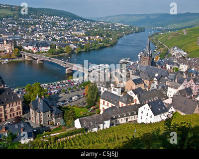 Blick auf die Moselbruecke in Bernkastel-Kues, Mosel, View from to the bridge and Bernkastel-Kues, Moselle Stock Photo