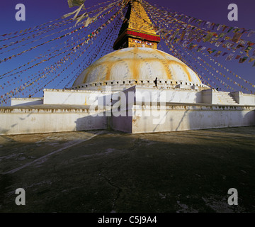 The Great Stupa in the Tibetan quarter at Boddnath or Bauda in the Kathandu valley, Nepal Stock Photo