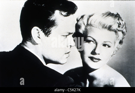 LADY FROM SHANGHAI (1948) ORSON WELLES, RITA HAYWORTH ORSON WELLES (DIR) 001 MOVIESTORE COLLECTION LTD Stock Photo