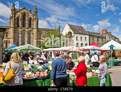 Hexham Farmers' Market, a twice monthly event, where food and other local produce is sold, Northumberland, England Stock Photo