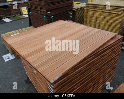 Creteil, France, DIY Hardwares Store, Castorama, Products, Teak Wood Home Patio Deck Panels on Display, construction materials store Stock Photo