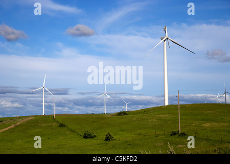 broken-wind-turbine-blade-on-