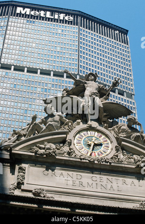 Grand Central Terminal clock and Met Life, NYC Stock Photo