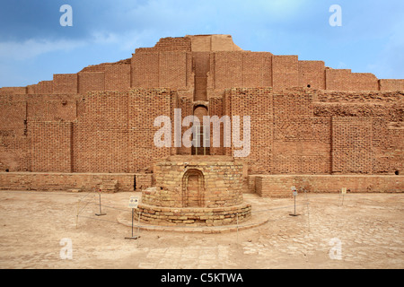Elamite ziqqurat (13th century BC), UNESCO World Heritage Site, Chogha Zanbil (Tchogha Zanbil), province Khuzestan, Iran Stock Photo