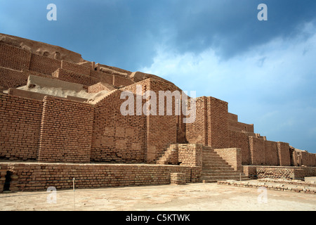 Elamite ziqqurat (13th century BC), UNESCO World Heritage Site, Chogha Zanbil (Tchogha Zanbil), province Khuzestan, Iran Stock Photo