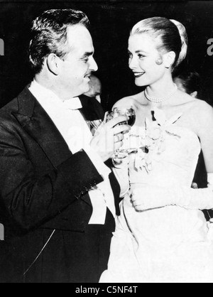 GRACE KELLY & PRINCE RAINIER III PRINCE & PRINCESS OF MONACO (1956 ...