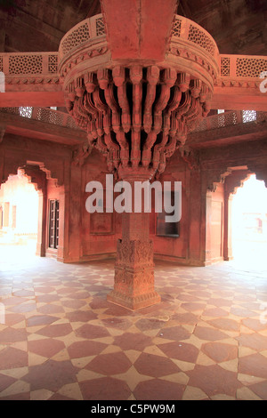 Diwan-i-Khas, Akbar's palace (1569-1572), UNESCO World Heritage site, Fatehpur Sikri, India Stock Photo