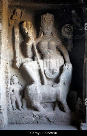 Cave temples, Rameshvara hindu temple (cave 21), 6th century, UNESCO World Heritage site, Ellora, India Stock Photo