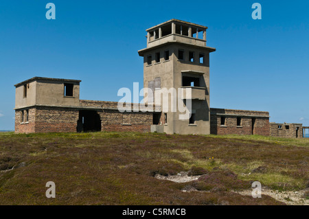 dh Stanger Head FLOTTA ORKNEY Military Observation tower wartime battery ruins uk Stock Photo