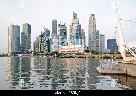 The Merlion at Marina Bay, landmark of the city designed by the artist Fraser Brunner in 1964, skyline, Singapore Stock Photo