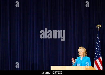 Secretary of State, Hillary Clinton speaking at a GLIFFA event in the State Department, Washington DC Stock Photo