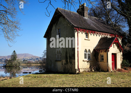 Old lakeside cottage at Lough Eske in Donegal, Ireland Stock Photo