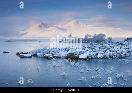 Lochan na h-Achlaise and Clach Leathad (1099 m) in winter. Rannoch Moor, Highland, Scotland, Great Britain. Stock Photo