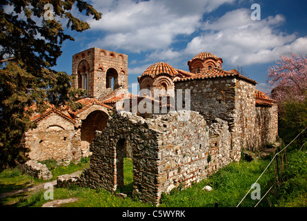 Hagia Sophia church in the medieval, byzantine 'castletown' of Mystras, close to Sparta town, Lakonia, Peloponnese, Greece. Stock Photo