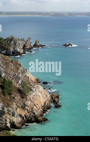 GR34 coastal path, Bay Morgat Crozon Peninsula (Finistere, Brittany, France). Stock Photo