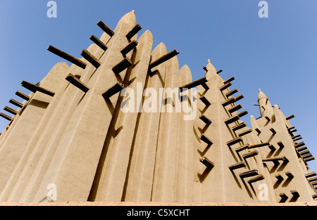 MALI Mopti , The Grand Mosque, an earthen structure built in the traditional Sudanese style between 1936 and 1943, also known as Mosque of Komoguel Stock Photo