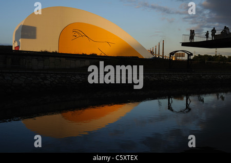 Auditorium ' Niemeyer Center ' in Ría of AVILÉS . Principado de Asturias . SPAIN Stock Photo