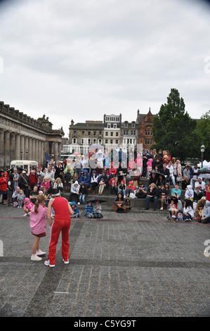 Street Performers during 2011 Edinburgh Fringe 2011, UK Stock Photo