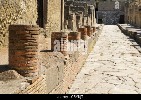 Street (Cardo V Superiore) in Herculaneum Stock Photo