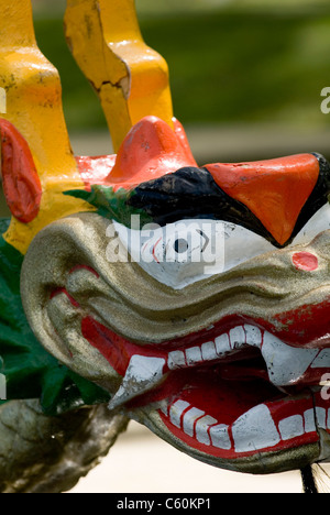 Head of a Dragon on a dragon boat at the21st TELUS Toronto International Dragon Boat Racing Festival at Toronto Island Stock Photo