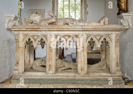 Arundel Castle West Sussex tomb John 7th Earl  Arundel 1407-35 separation Lady Chapel & Fitzalan Chapel Anglican & Catholic skeletal in armour Stock Photo