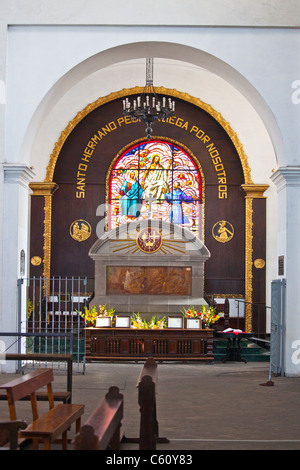Tomb of Saint Hermano Pedro San Francisco el Grande church, Antigua in Guatemala Stock Photo